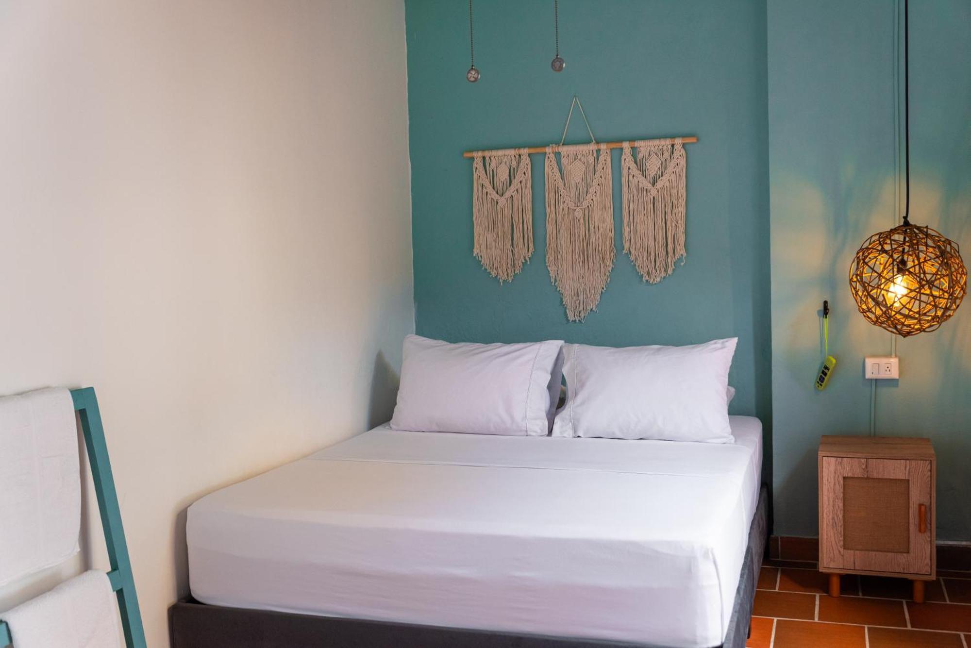 Traveler Hostel 圣希尔 外观 照片