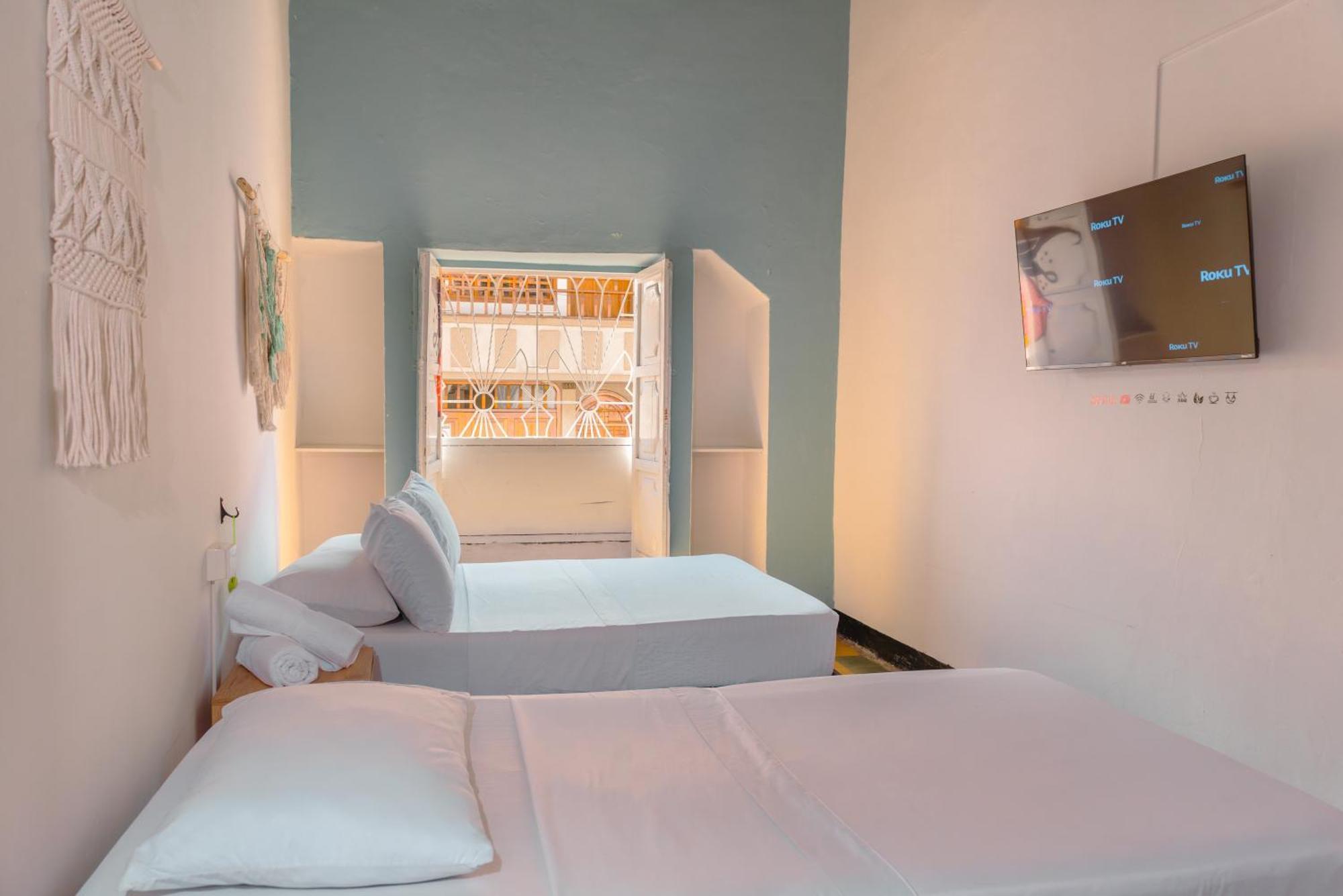 Traveler Hostel 圣希尔 外观 照片