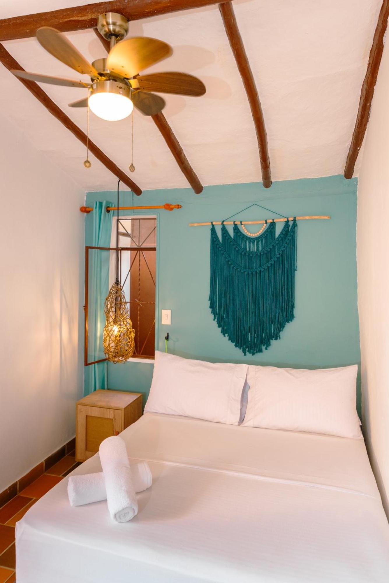 Traveler Hostel 圣希尔 外观 照片