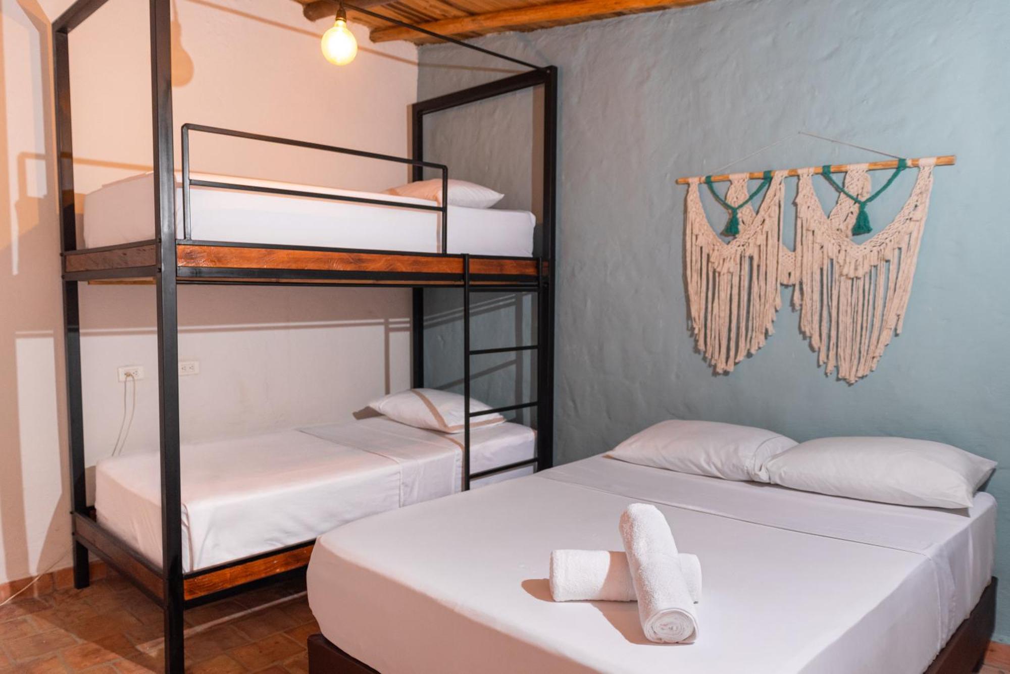 Traveler Hostel 圣希尔 外观 照片