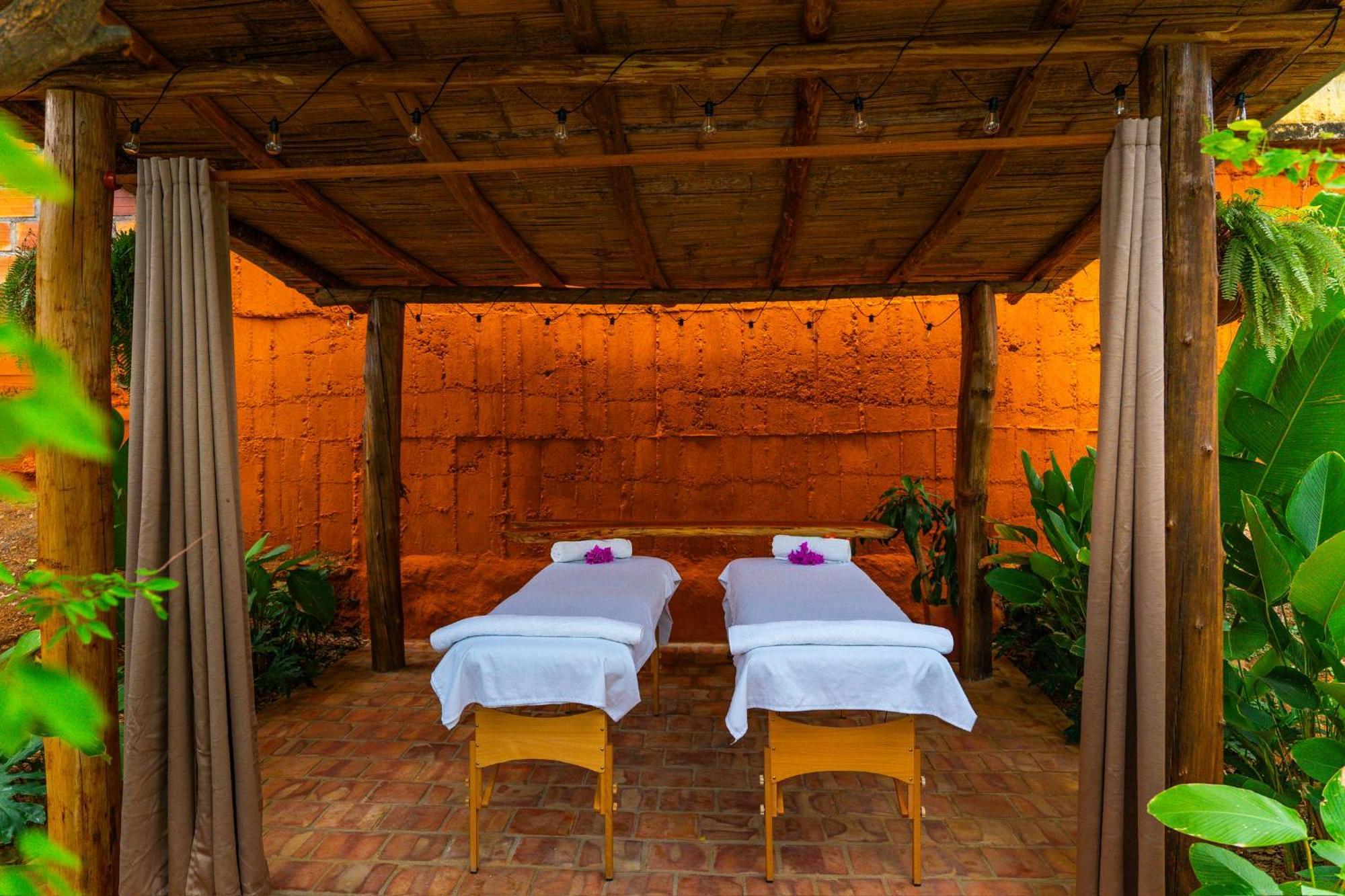 Traveler Hostel 圣希尔 外观 照片